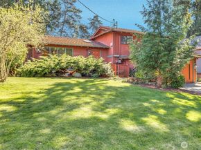 14005 20th Place W, Lynnwood WA 98087