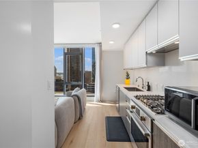 800 Columbia Street 1003, Seattle WA 98104