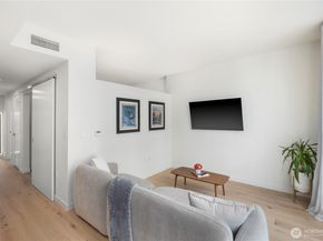 800 Columbia Street 1003, Seattle WA 98104