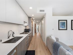 800 Columbia Street 1003, Seattle WA 98104