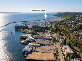 6042 Seaview Avenue NW 404, Seattle WA 98107