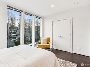 2347 10th Avenue E, Seattle WA 98102