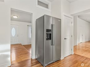 2952 216th Place SW, Brier WA 98036