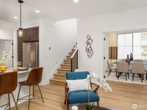 13472 (HS 8) NE 112th Place, Redmond WA 98052