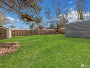 27030 14th Avenue S, Des Moines WA 98198