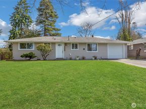 27030 14th Avenue S, Des Moines WA 98198