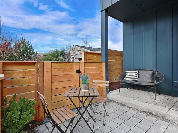 2006 A 19th Avenue S, Seattle WA 98144