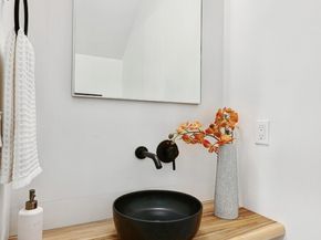 2006 A 19th Avenue S, Seattle WA 98144