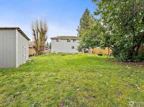 2806 NE Bowen Street, Bremerton WA 98310