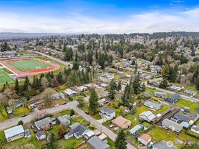 2806 NE Bowen Street, Bremerton WA 98310