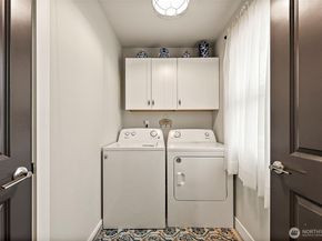 2806 NE Bowen Street, Bremerton WA 98310