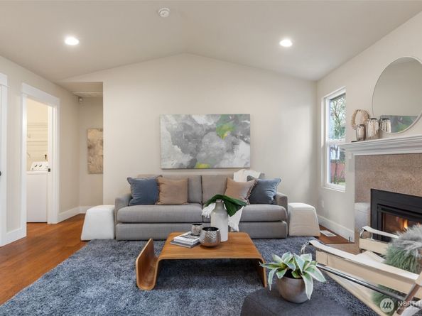 2408 208th Place SE, Bothell WA 98021