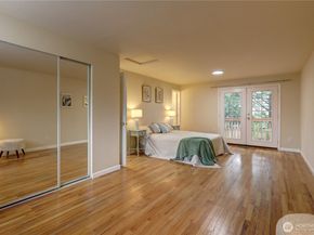 2007 168th Avenue NE, Bellevue WA 98008