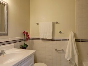 2007 168th Avenue NE, Bellevue WA 98008