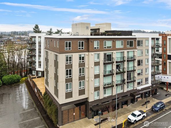 11903 NE 128th Street 414, Kirkland WA 98034