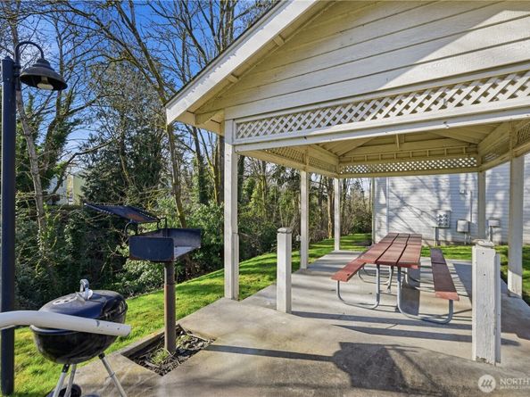 975 NE Aberdeen Ave F308, Renton WA 98056