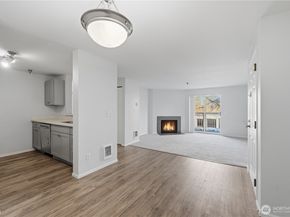 975 NE Aberdeen Ave F308, Renton WA 98056