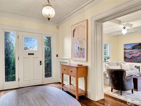 406 Galer Street, Seattle WA 98109