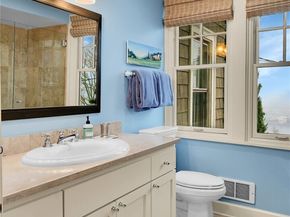 406 Galer Street, Seattle WA 98109