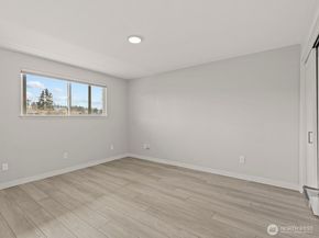 300 2nd Avenue N 2E, Edmonds WA 98020