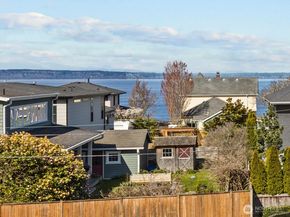 300 2nd Avenue N 2E, Edmonds WA 98020