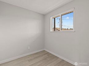 300 2nd Avenue N 2E, Edmonds WA 98020