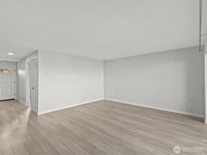 300 2nd Avenue N 2E, Edmonds WA 98020