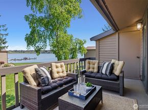 17434 NE 40Th Place C5, Redmond WA 98052