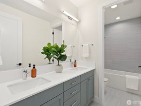 15045 SE 45th Place, Bellevue WA 98006