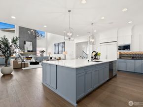 15045 SE 45th Place, Bellevue WA 98006