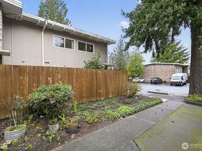 12251 SE 59th Street 102, Bellevue WA 98006