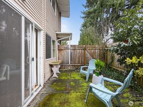 12251 SE 59th Street 102, Bellevue WA 98006