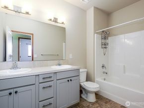 1033 Banyan Street, Bremerton WA 98310