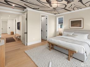 8221 22nd Avenue NE, Seattle WA 98115