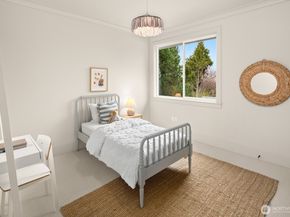 8221 22nd Avenue NE, Seattle WA 98115