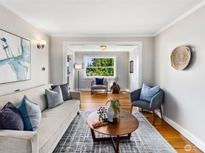 340 NE 53rd Street, Seattle WA 98105