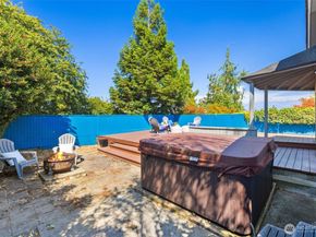 340 NE 53rd Street, Seattle WA 98105