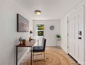 340 NE 53rd Street, Seattle WA 98105