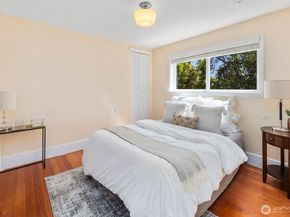 340 NE 53rd Street, Seattle WA 98105