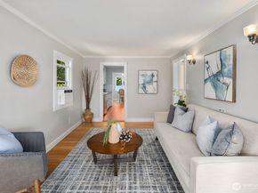 340 NE 53rd Street, Seattle WA 98105