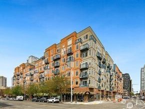 2414 1st Avenue 703, Seattle WA 98121
