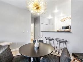 2414 1st Avenue 703, Seattle WA 98121