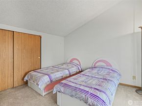 23001 Lakeview Dr 302, Mountlake Terrace WA 98043