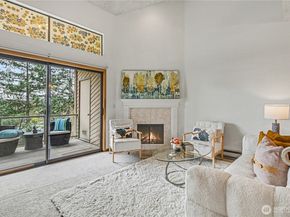 23001 Lakeview Dr 302, Mountlake Terrace WA 98043