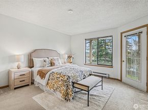 23001 Lakeview Dr 302, Mountlake Terrace WA 98043