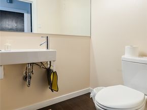 725 17th Avenue Unit A, Seattle WA 98122