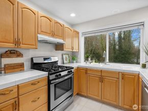 5607 178TH Street SW, Lynnwood WA 98037