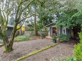 8805 27th Avenue NE, Seattle WA 98115
