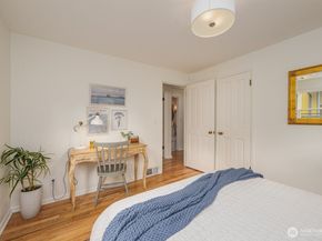 8805 27th Avenue NE, Seattle WA 98115