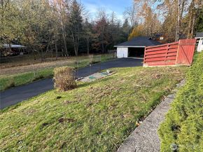 20326 SE 24 Street, Sammamish WA 98075